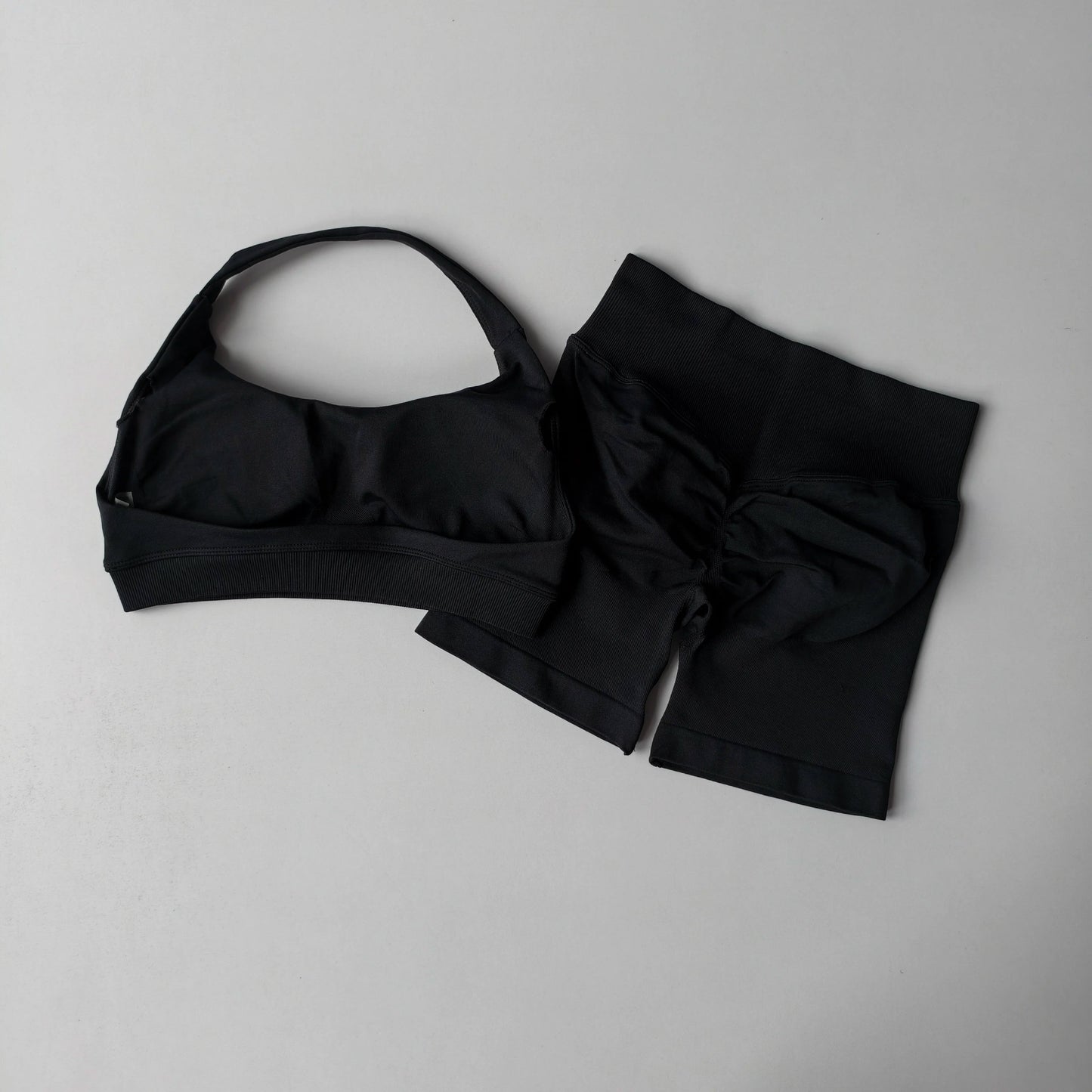 2 Pieces Yoga Suit for Women Seamless Fitness Gym Clothes Halter Sports Bra Matching Impact Shorts Workout Sets Gym Outfit - Clothesfassion.store