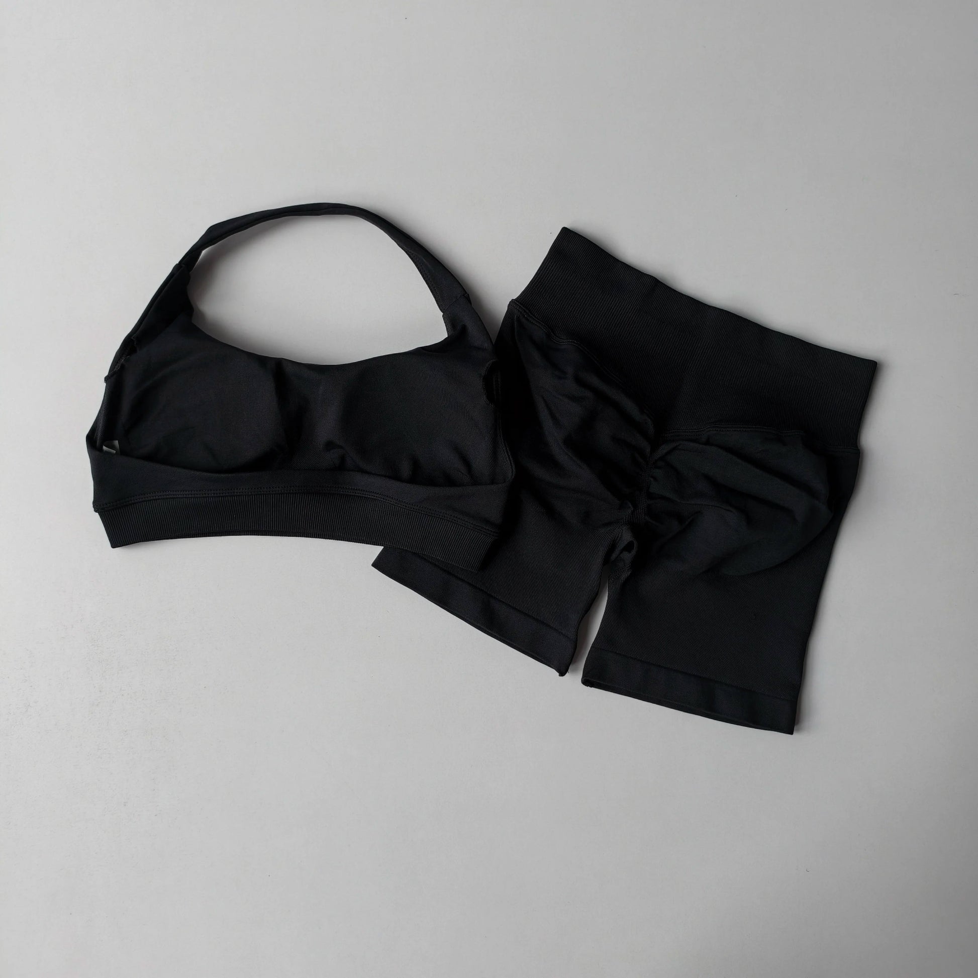 2 Pieces Yoga Suit for Women Seamless Fitness Gym Clothes Halter Sports Bra Matching Impact Shorts Workout Sets Gym Outfit - Clothesfassion.store