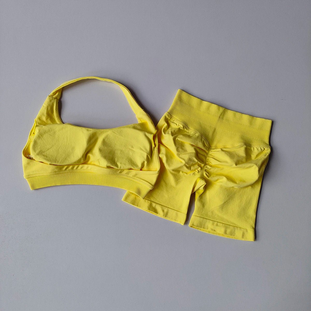 2 Pieces Yoga Suit for Women Seamless Fitness Gym Clothes Halter Sports Bra Matching Impact Shorts Workout Sets Gym Outfit - Clothesfassion.store