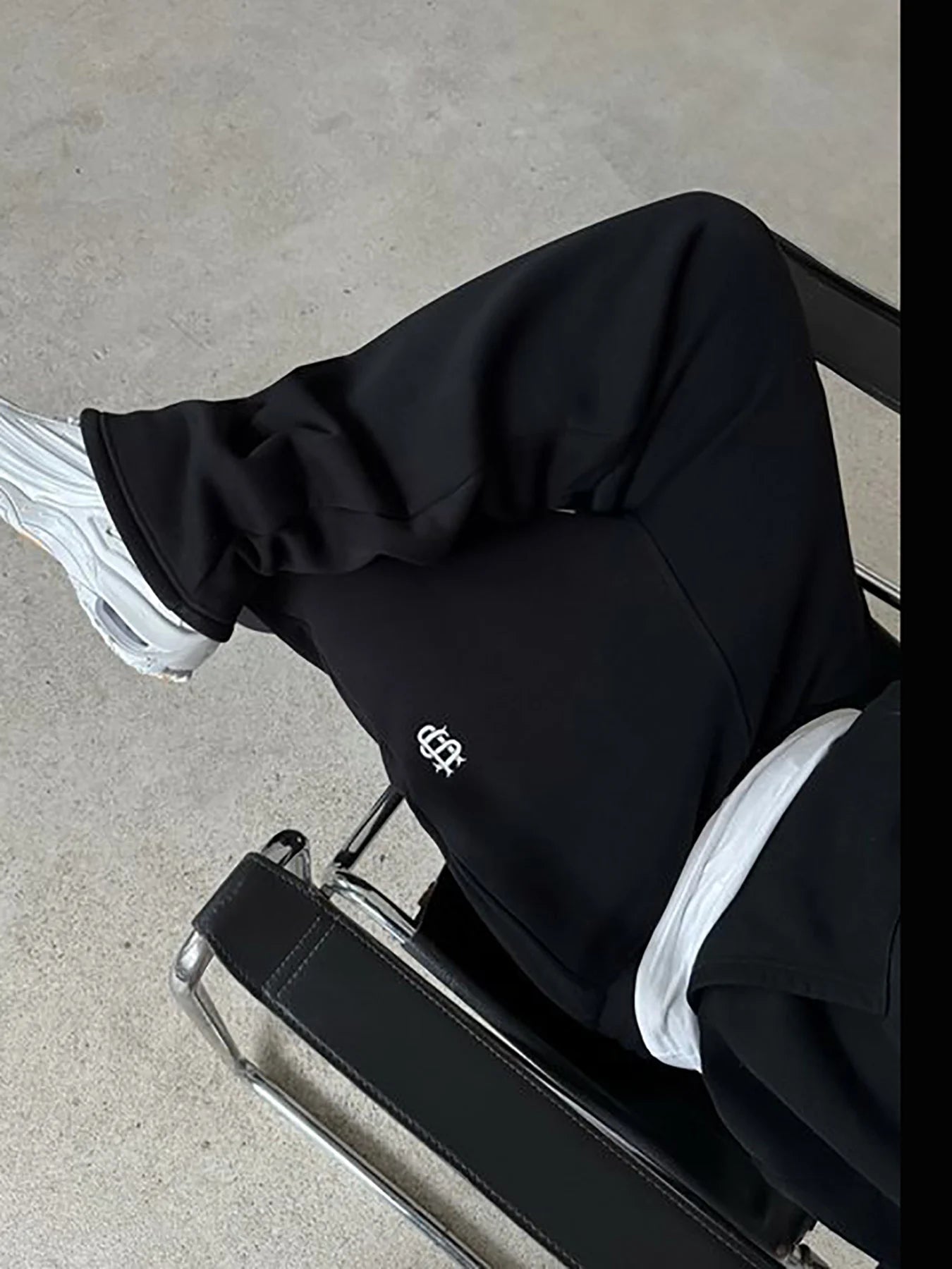 New Y2K Pants Personalized Pant Leg Zipper Embroidery Hip Hop Casual Joggers Men Pants Retro Straight Pants Tracksuit Streetwear - Clothesfassion.store